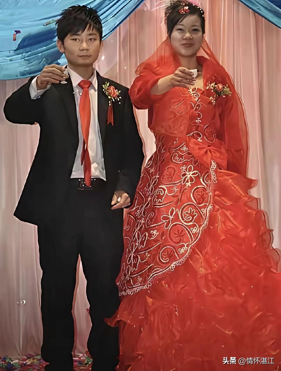 一夜之间，张雪一鸣惊人天下皆知。反正在此之前，我是不知道这个名字的，一开始还以为