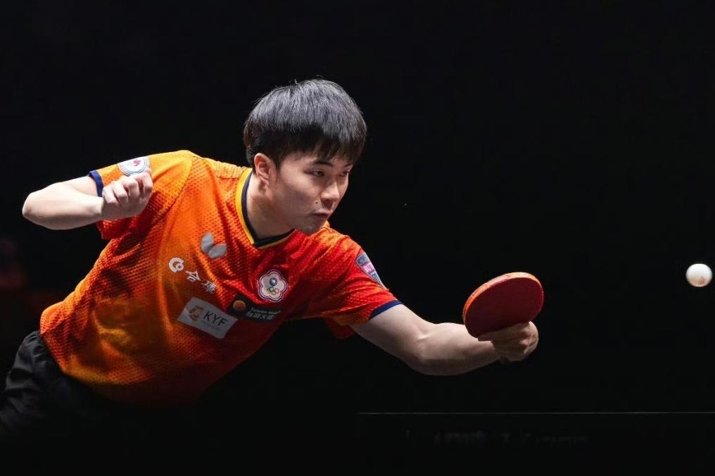 林昀儒4-2杜达，晋级8强！
WTT香港总决赛2025 男单首轮比赛，中国台北林