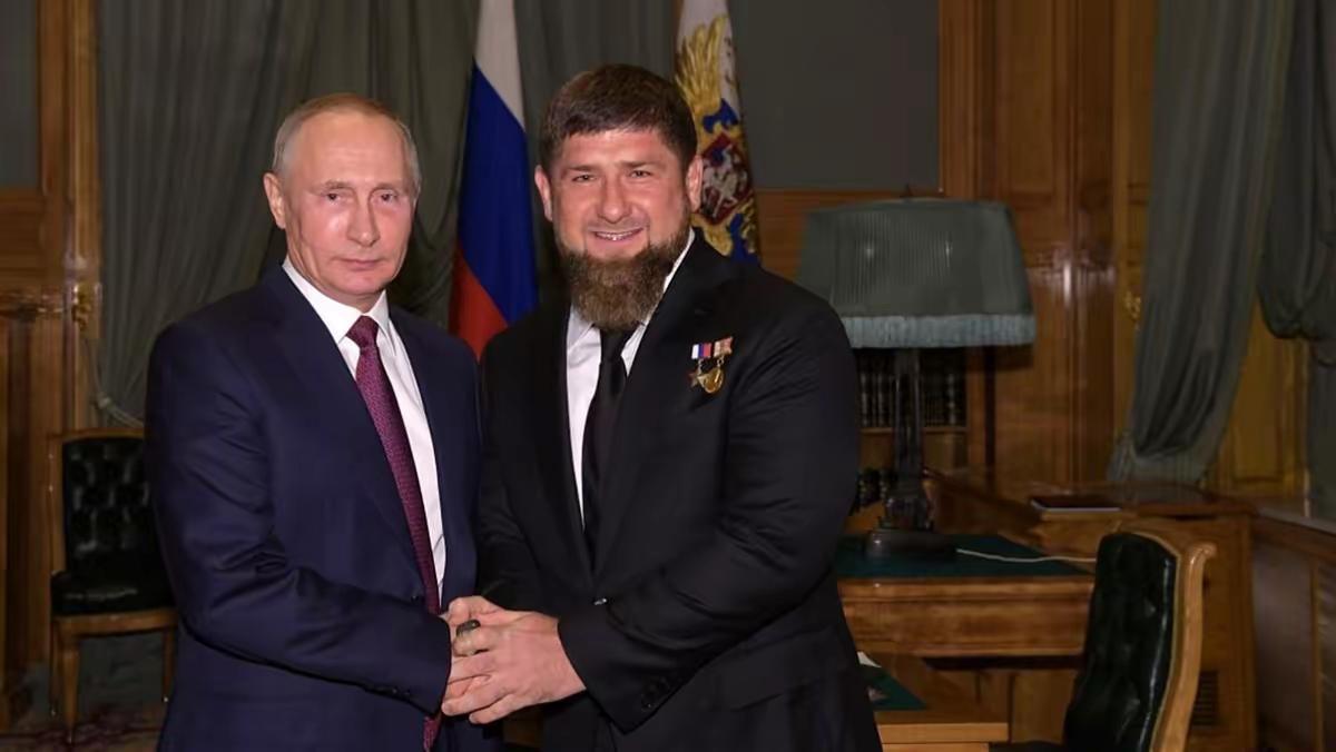 战将吗？主业就是研究对方作战或是建立防御体系。所以卡德罗夫反对与乌克兰和谈，是再