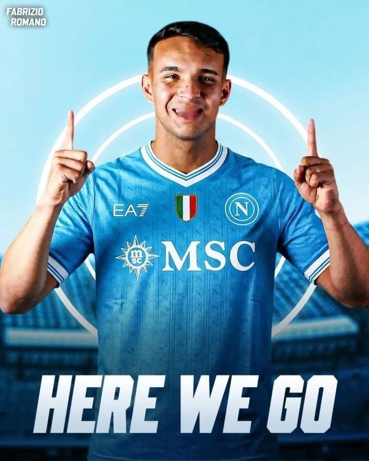 足球新闻 北京时间1月23日凌晨，知名转会记者罗马诺发布Here we go消息