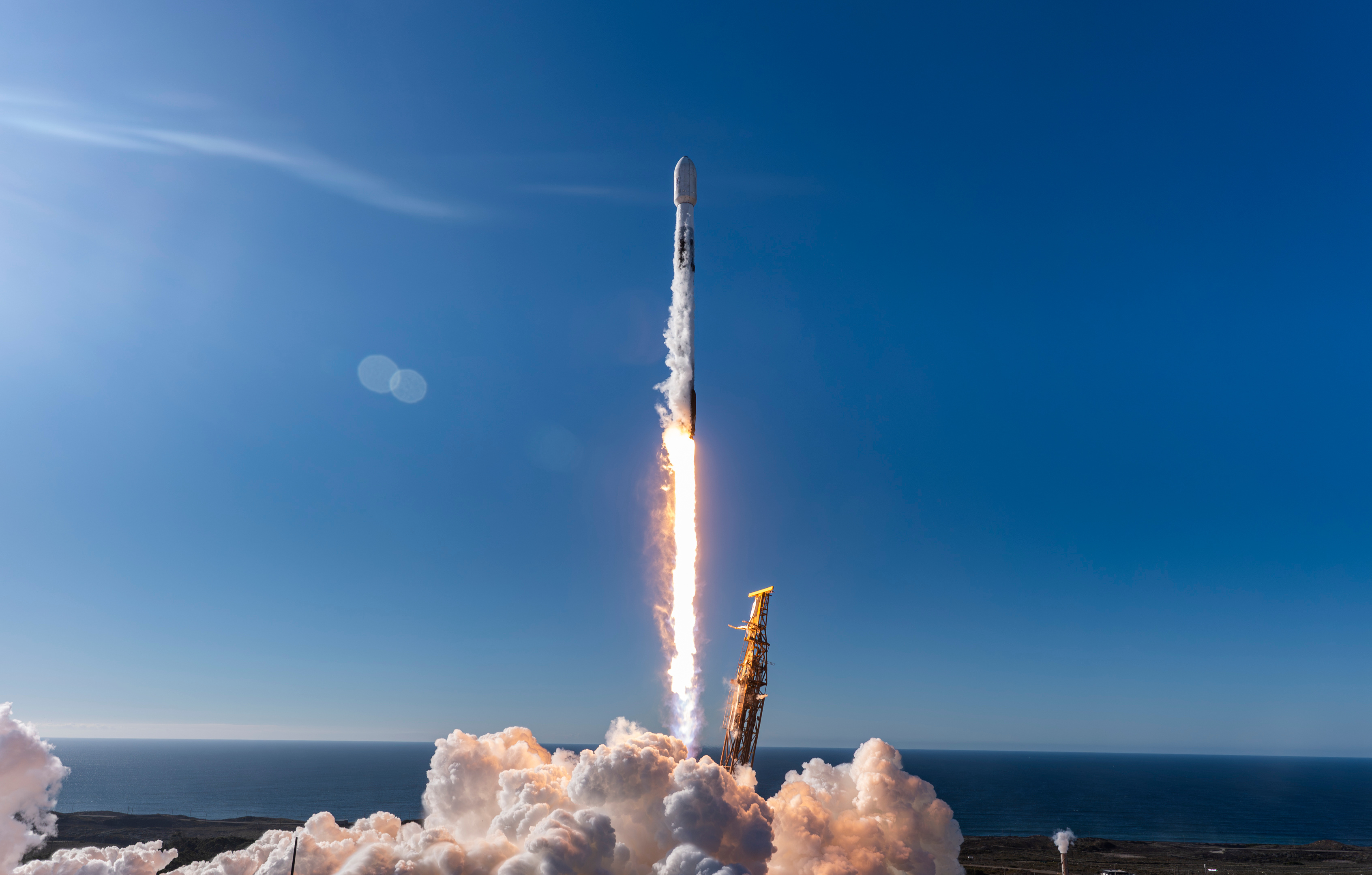 10月16日，SpaceX的猎鹰9号火箭，完成了第500次着陆回收～ ​​​