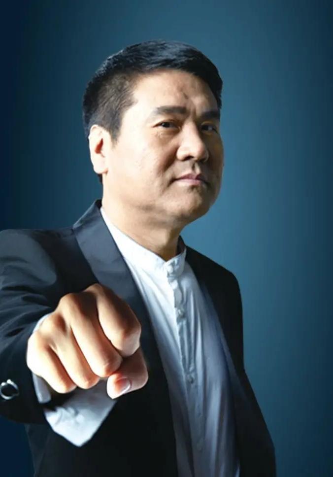 经济学家王福重说，外国人喝凉水，中国人喝热水，很多人都以为，喝凉水不好，有害健康