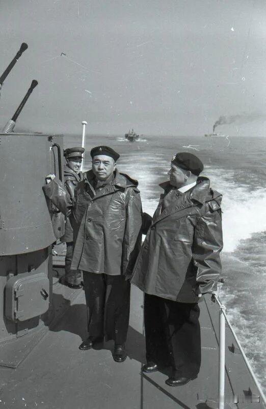 1955年5月，彭德怀在出访东欧（柏林、华沙）返国途中途经莫斯科。5月21日离开