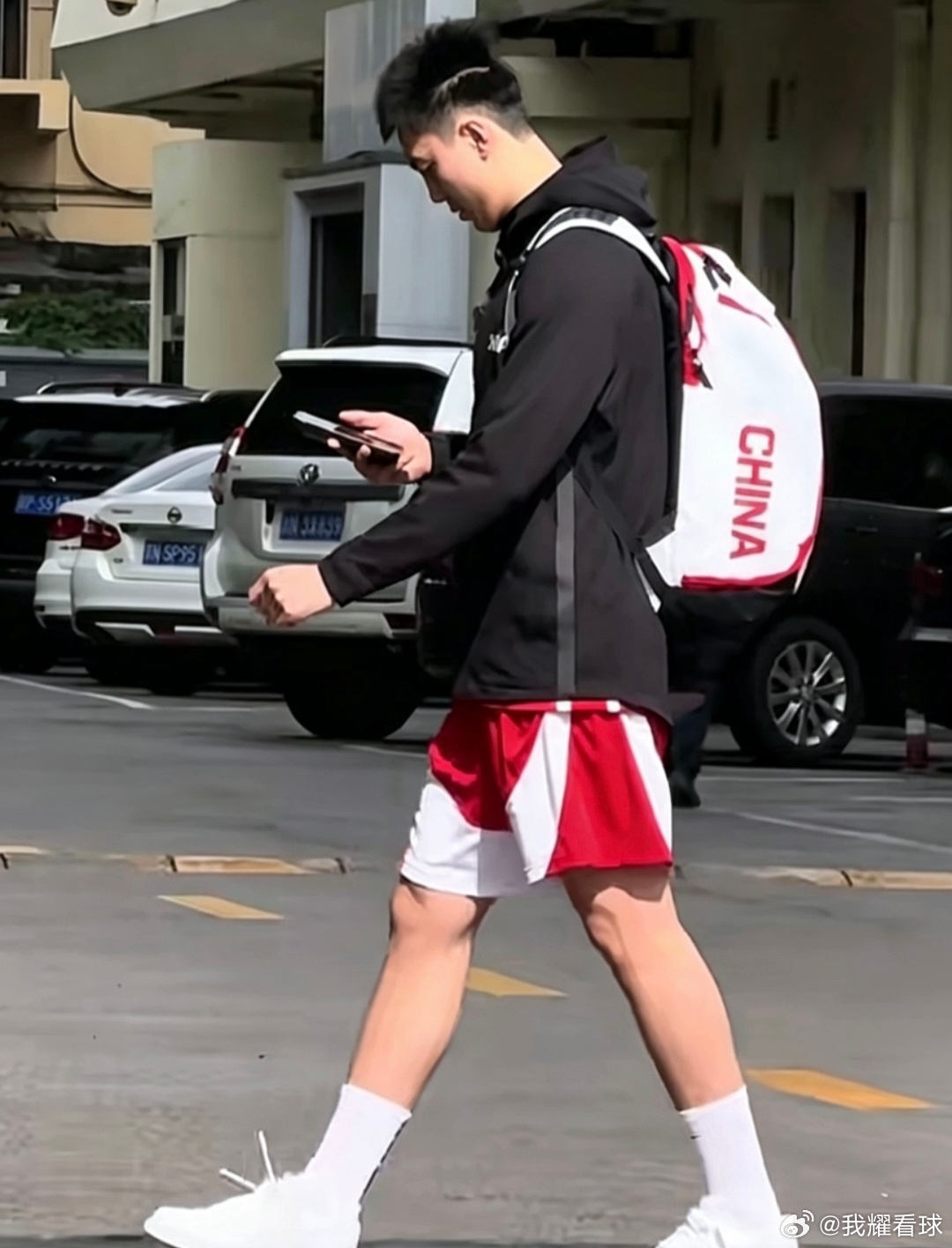 中国男篮长沙站热身赛已经开票，6月3、4号连打两场，将在中南大学体育馆对阵塞尔维