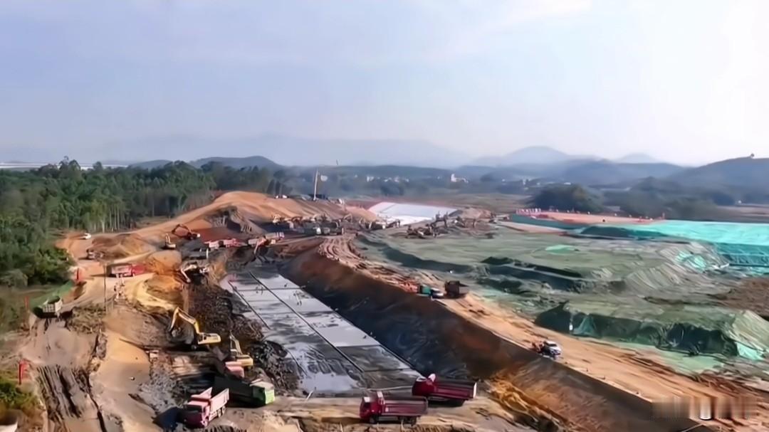 渝东北超级沿江大动脉落地！G4223巫万高速2029年底通车，长江南岸142.6