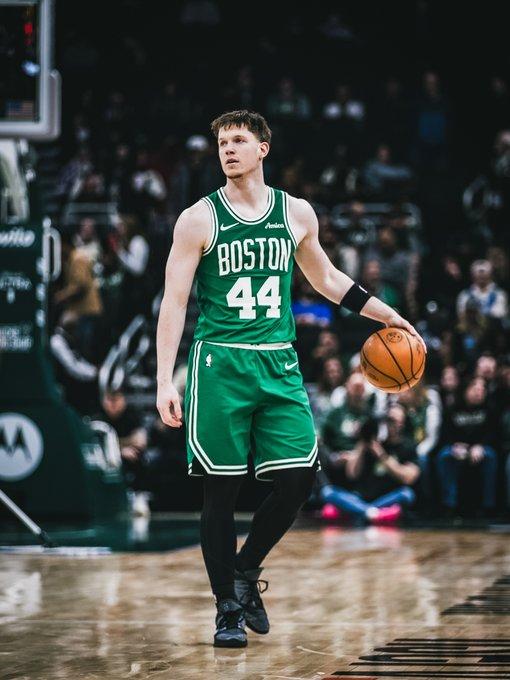 我们已经与马克斯-舒尔加签下一份正式合同 ☘️波士顿凯尔特人 ｜Differen