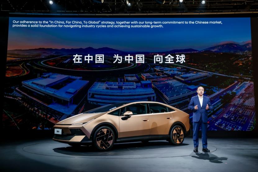 2026北京车展封神名场面✅ 艾尼氪 V（金星）全球首秀，直接打破合资新能源“不