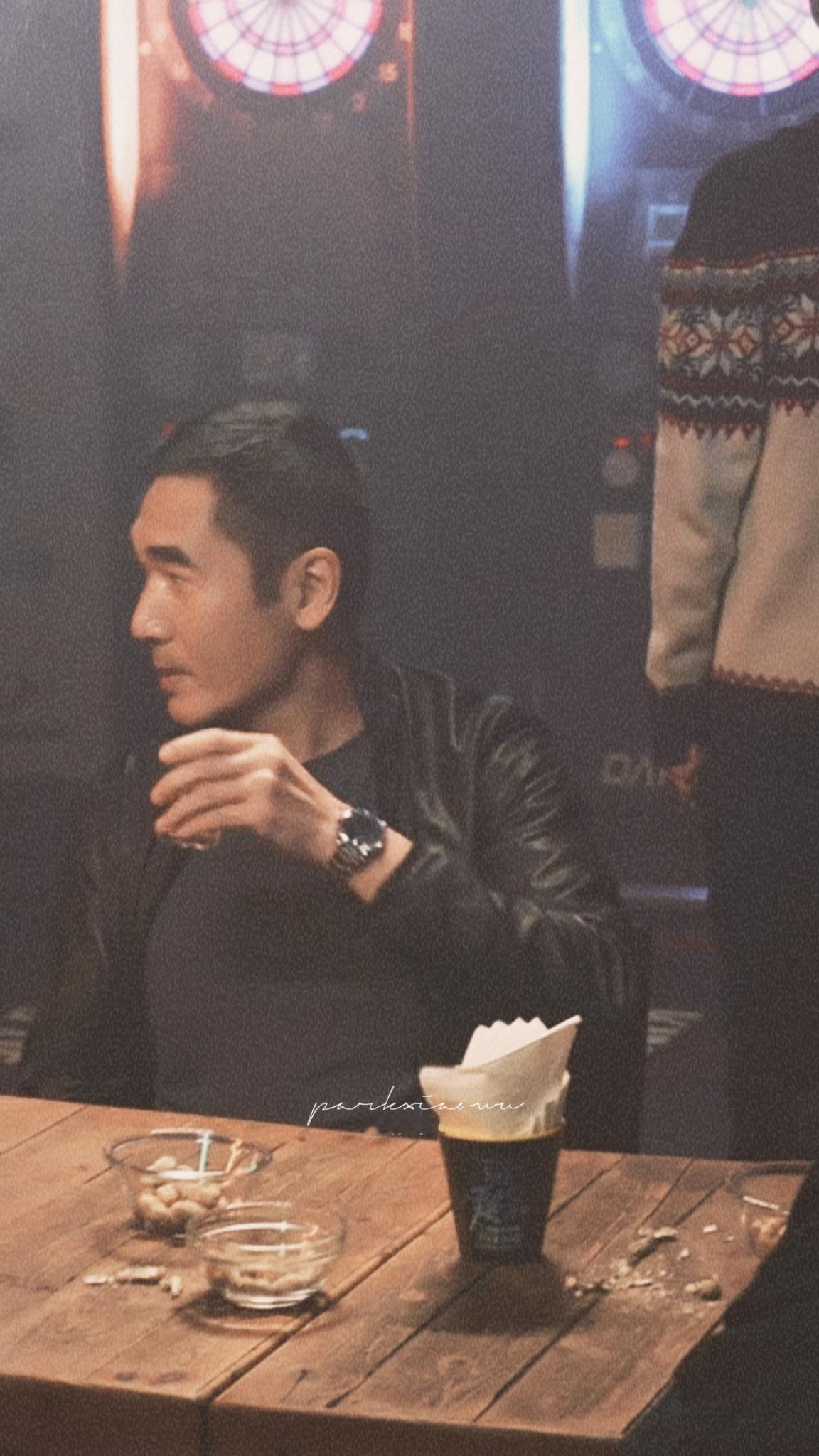 方中信  ┆🥃▪️电影火拼｜郑志斌·▪️❍ 黑皮衣！！就这镜头都觉得好好看的A