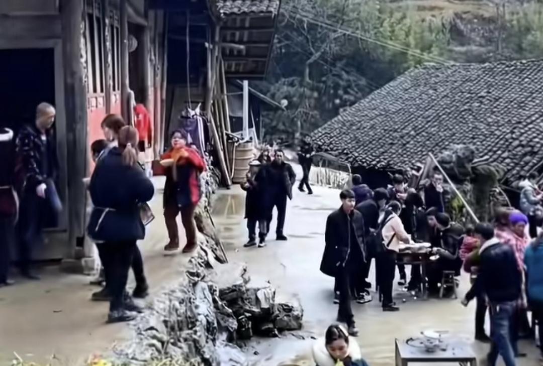 这样的岁月回不去了，但真的让人很怀念，70后的农村娃，现在大多快到退休的年龄了，