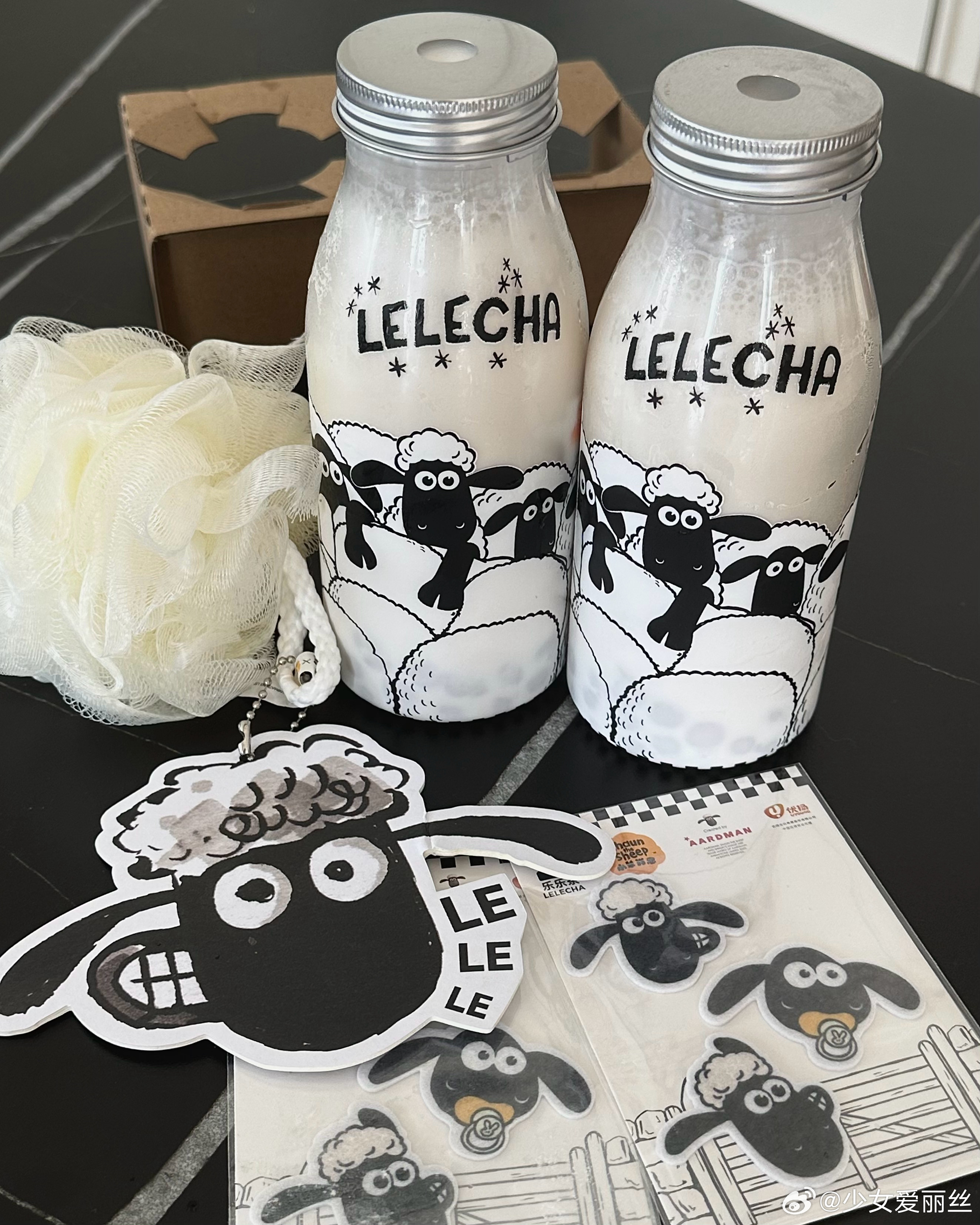 乐乐茶的新品 喝到了[看书]黑糖波霸系列，少糖就刚刚好啦，但几乎没有什么黑糖味。
