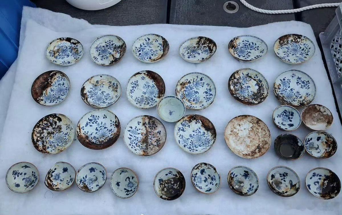 挪威深海发现载有中国瓷器的沉船沉睡近三百年的18世纪古船现身挪威斯卡格拉克海峡6