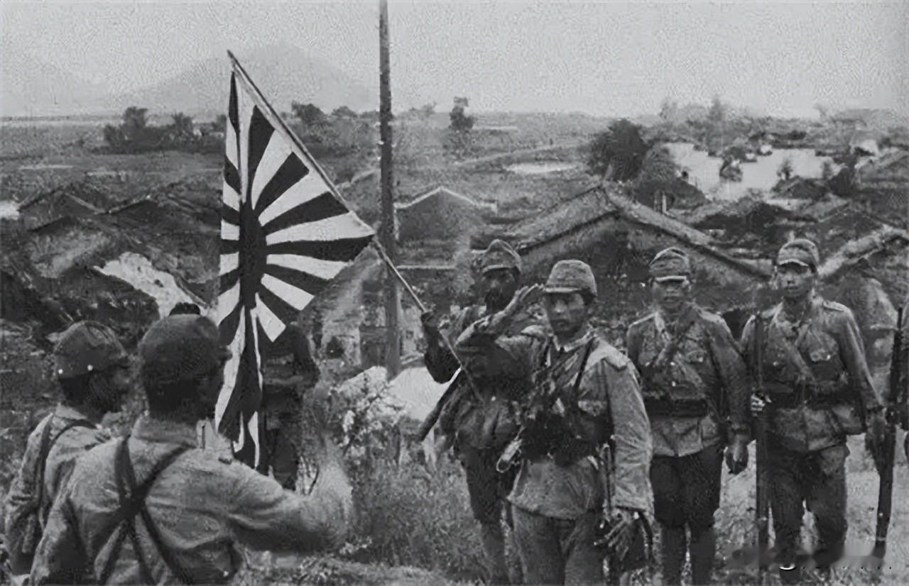 日寇暴行:西平石佛堂惨案

石佛堂村位于西平县城以西20公里处。1944年8月上