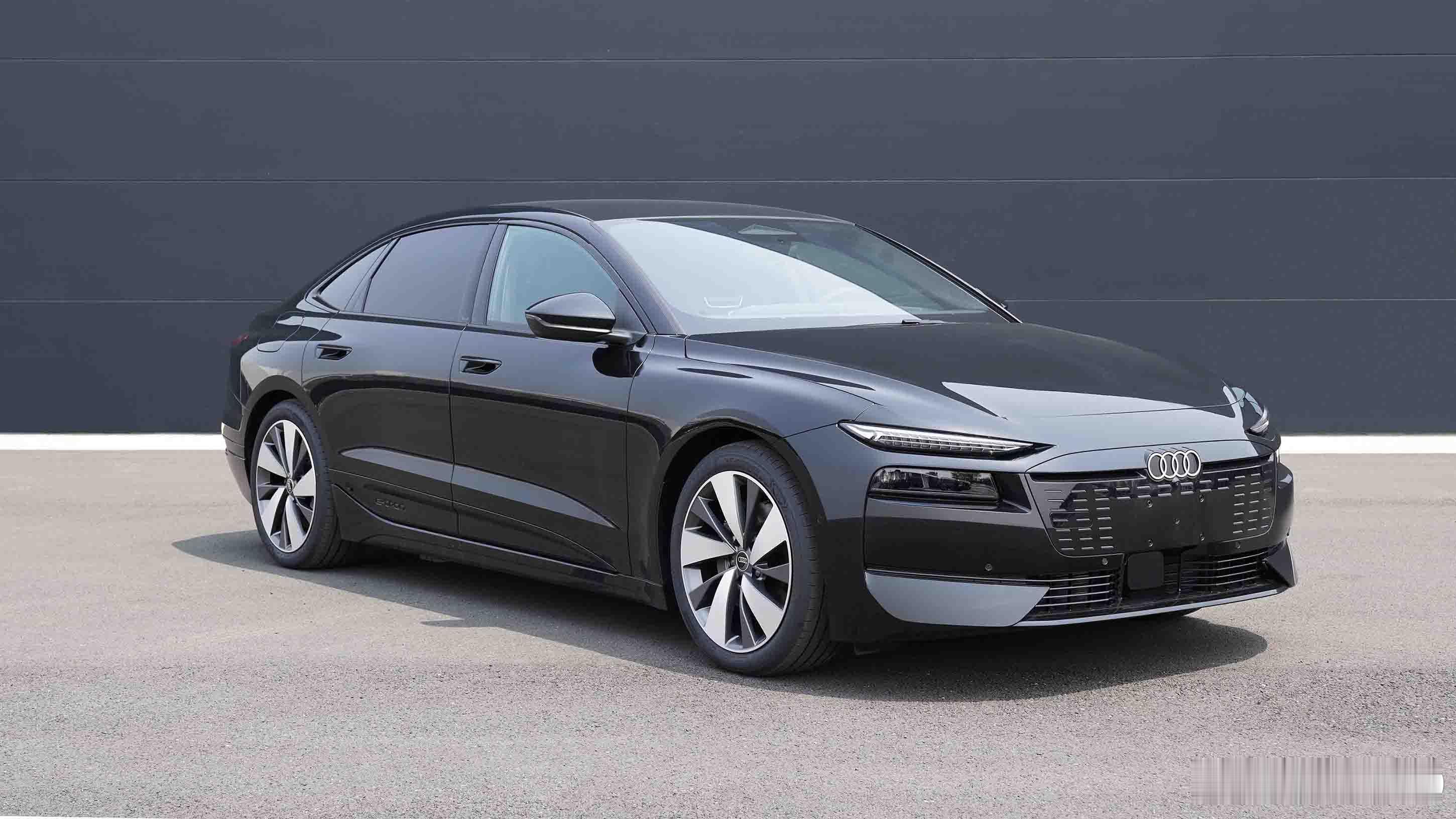 奥迪A6L e-tron也公示了，这个造型原来的客户群体还能接受吗..... ​