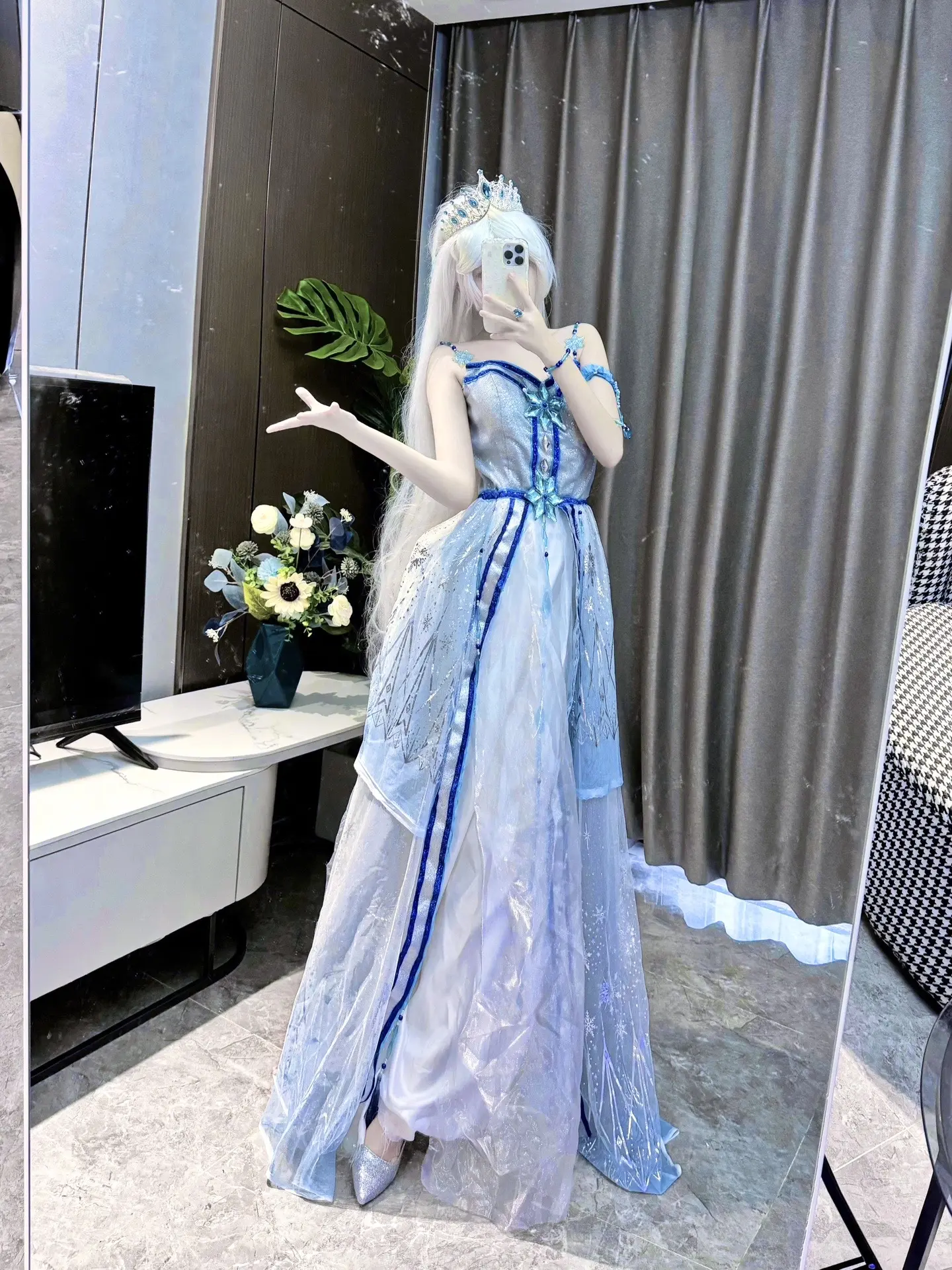 我是冰清玉洁的冰公主叶罗丽精灵梦