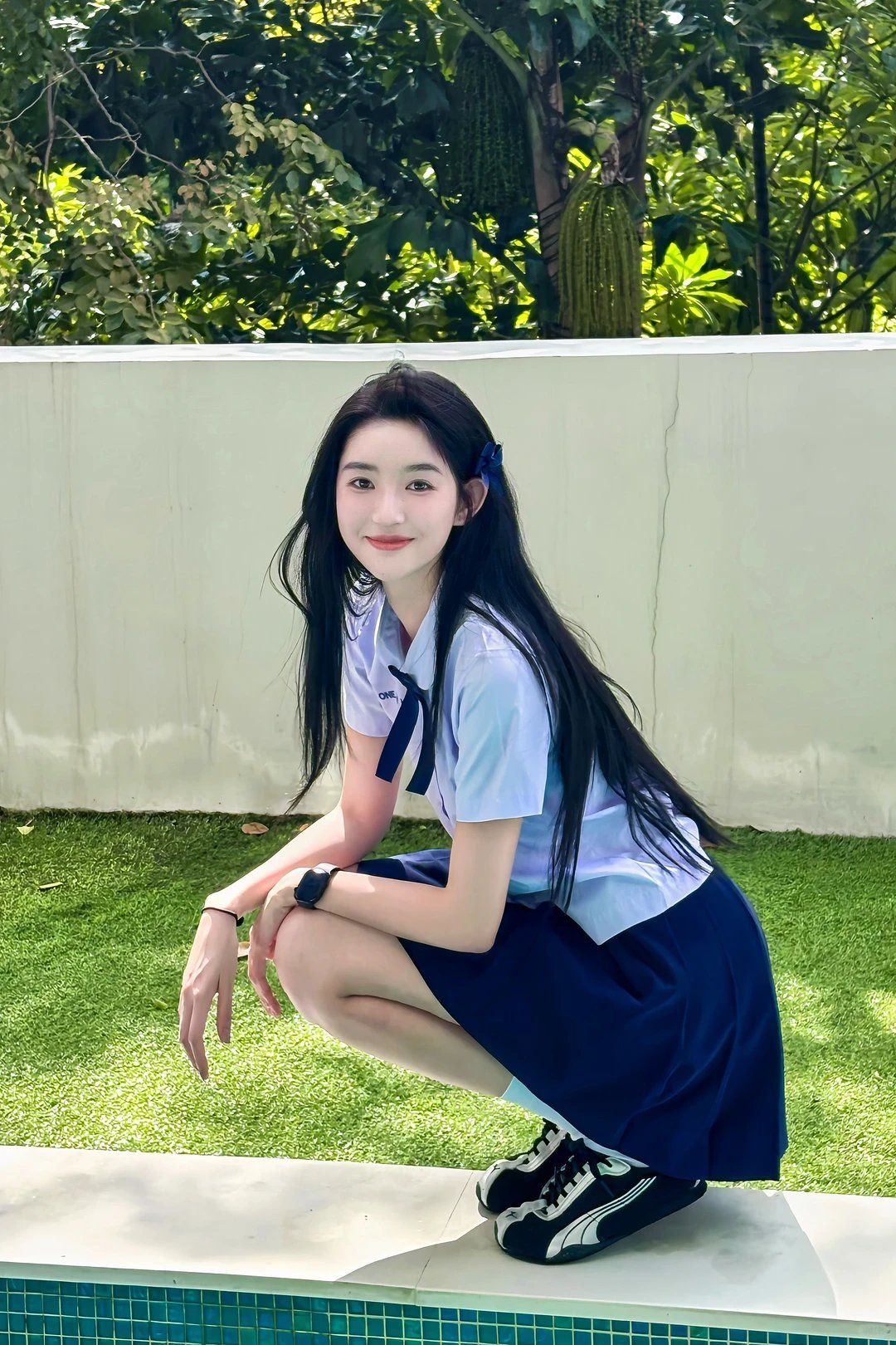 王玉雯假如我支了一个咖啡小摊 紫色小摊一搭，王玉雯往那儿一站，我连排队的心情都变