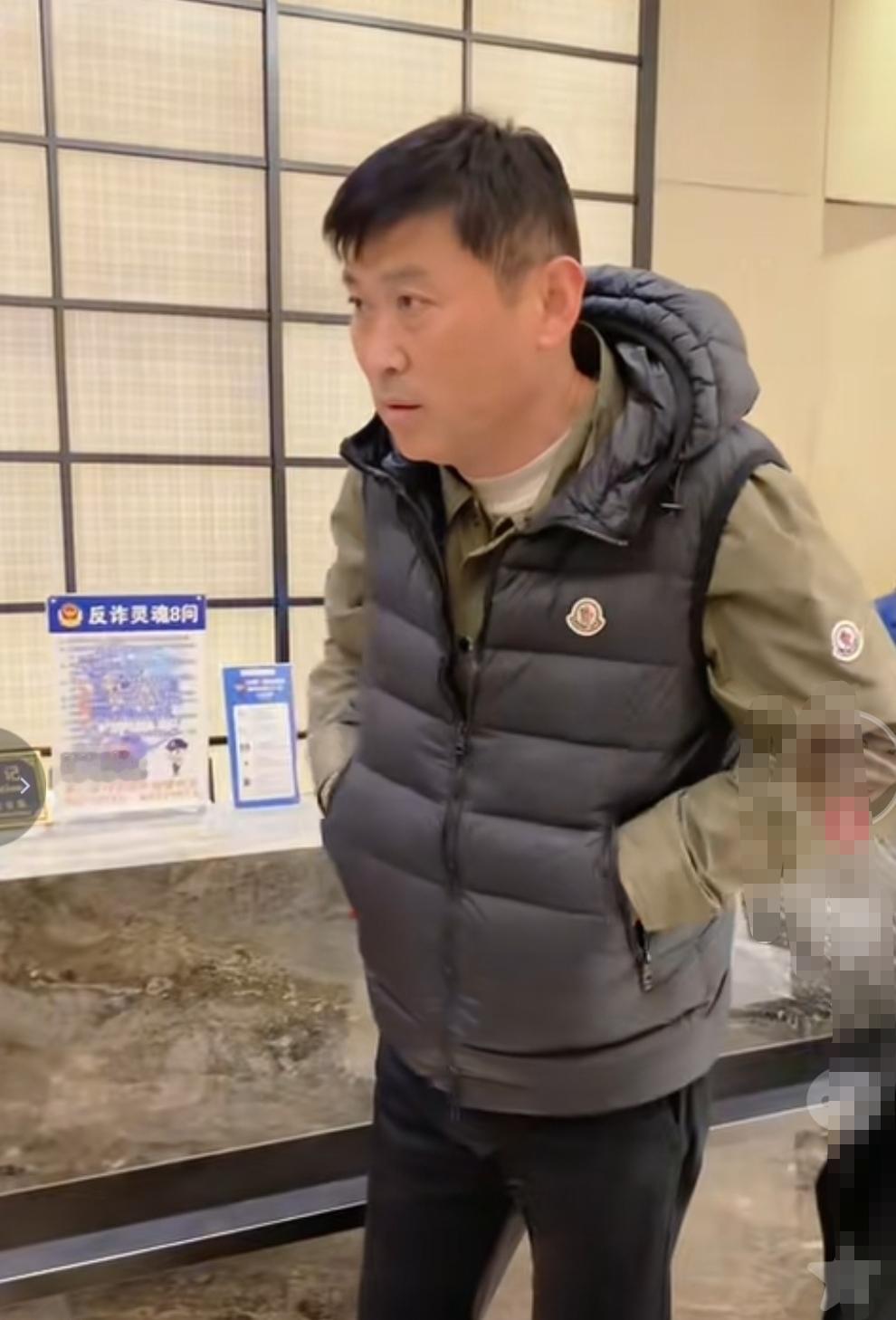 申花队史最佳门将虞伟亮也来了！这次也要参加明星赛！应该说虞伟亮也成就了一代球迷的