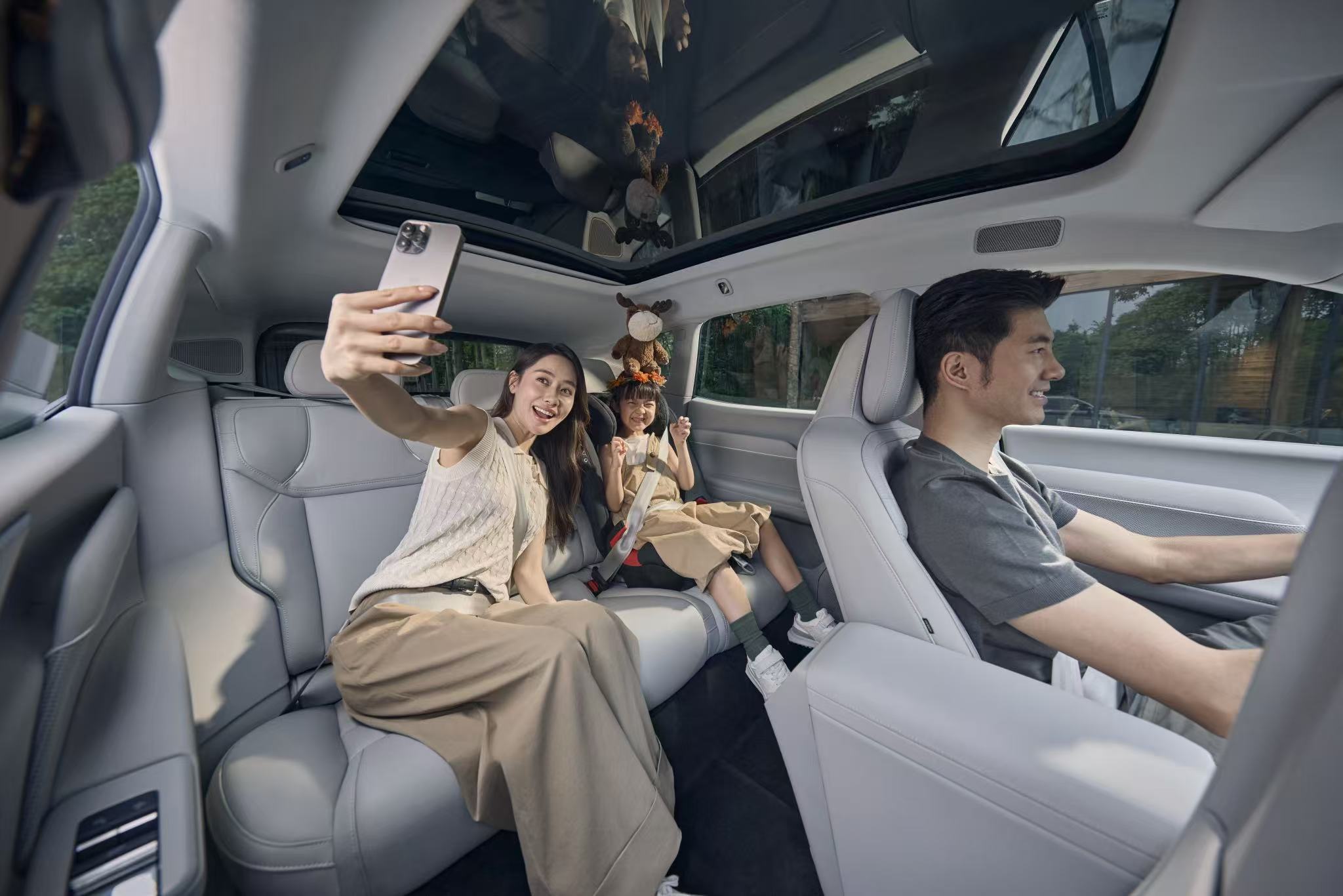 沃尔沃XC70上市售价26.99万起我去？这个价格可以！沃尔沃全新XC70一出手