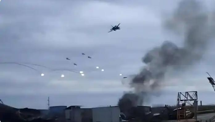 8月28日凌晨，乌克兰的夜空被撕开了，俄空天军和火箭军联手，敖德萨地区先承受了7