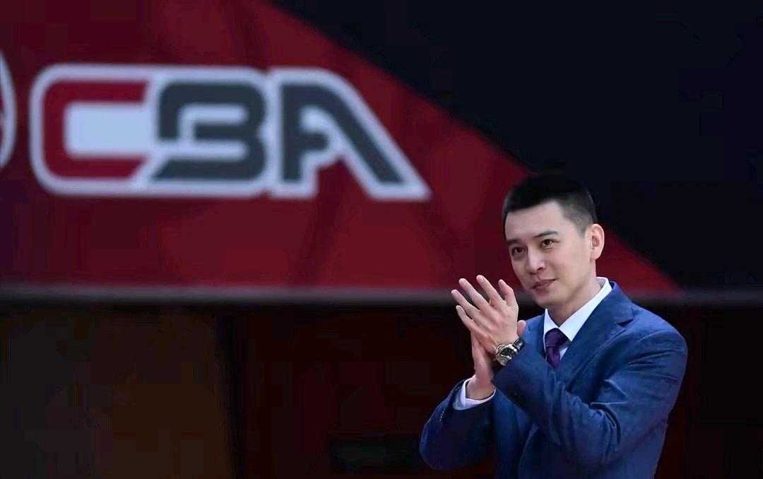 广东队不应该输掉第四场比赛杜锋朱方雨有任责！#杜锋的诡计# CBA有“超级王牌”