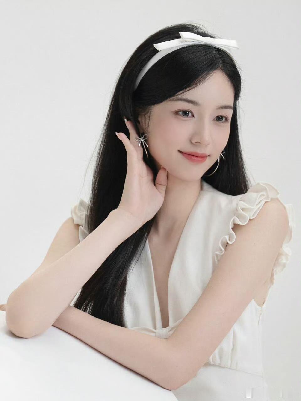 【陈都灵 周也】姐妹之间最温柔爱意的眼神永远落在对方身上 ​​​