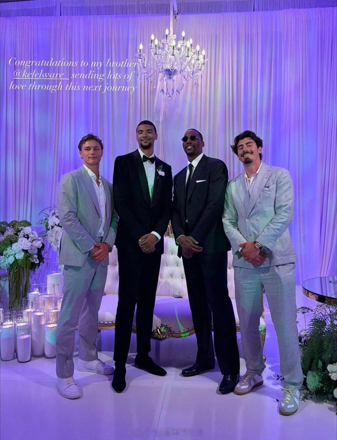 老队员们一起参加威尔的婚礼，㊗️99💒nba交易