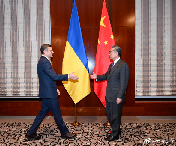 王毅外长会见乌克兰外长库列巴，释放重磅信号！中方已经彻底亮明态度。据有关报道，近