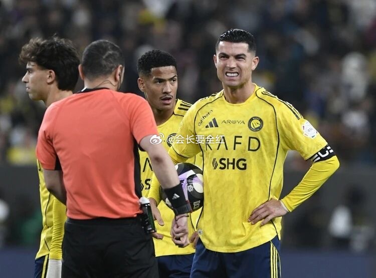 ▼ CBS记者：C罗获多位利雅得胜利高层力挺！他们也非常不满PIF管理02月03