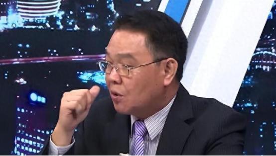 大陆千万别动手！台湾退将黄征辉骂菲律宾是“粪坑”，这话糙理不糙但只说对了一半！咱