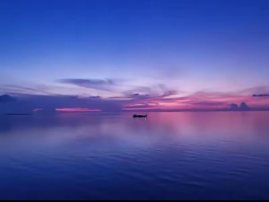 非常治愈的一段话：愿你历经世事，依然心怀温暖；走过风雨，依然向阳而生。不管生活给