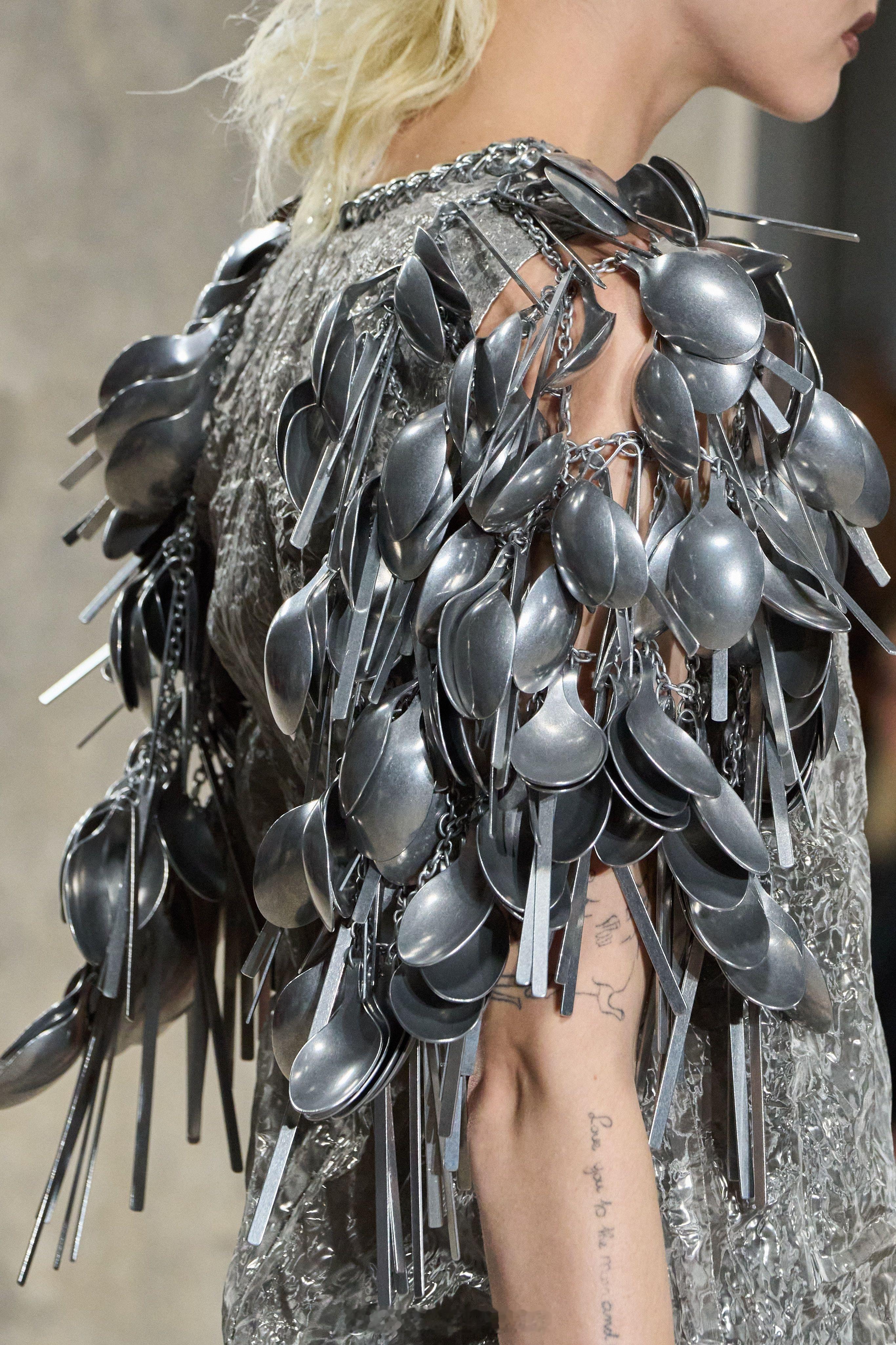 MOK_Runway Junya Watanabe S/S 2026日常物件之间