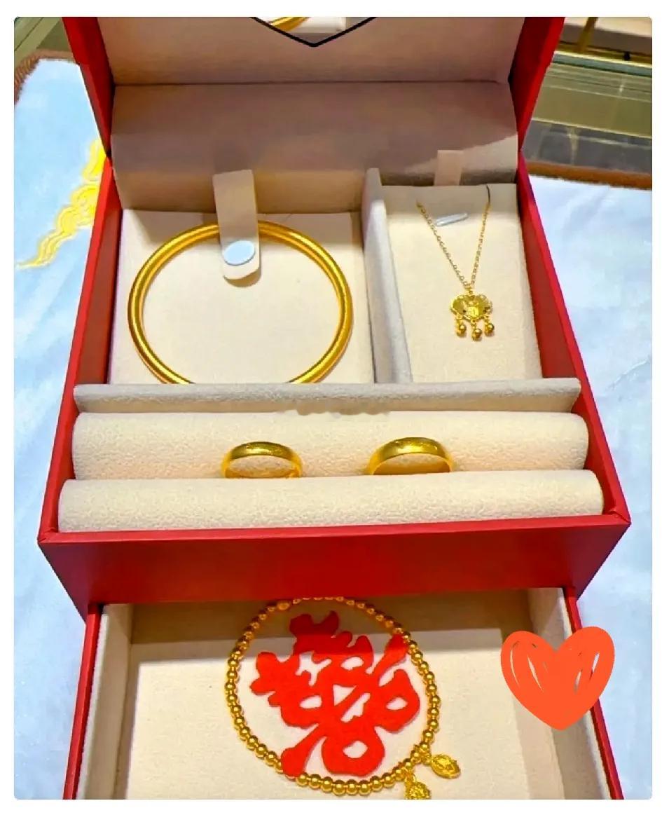 2013年：三金约90002014年：三金约80002015年：三金约7500