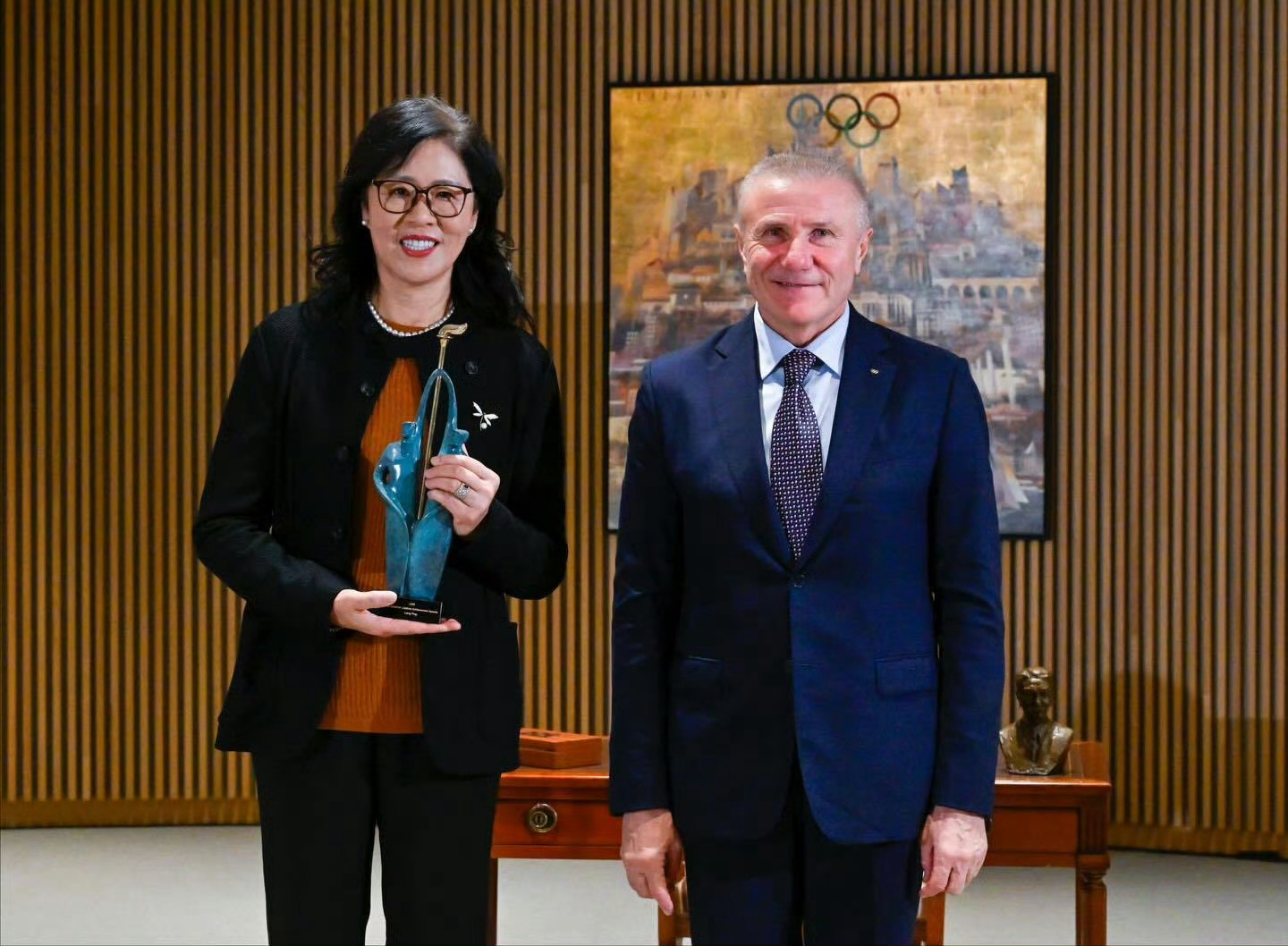 郎导获奖的感言、过往履历及奖项评选的背景信息，分享给大家~国际奥委会教练员终身成