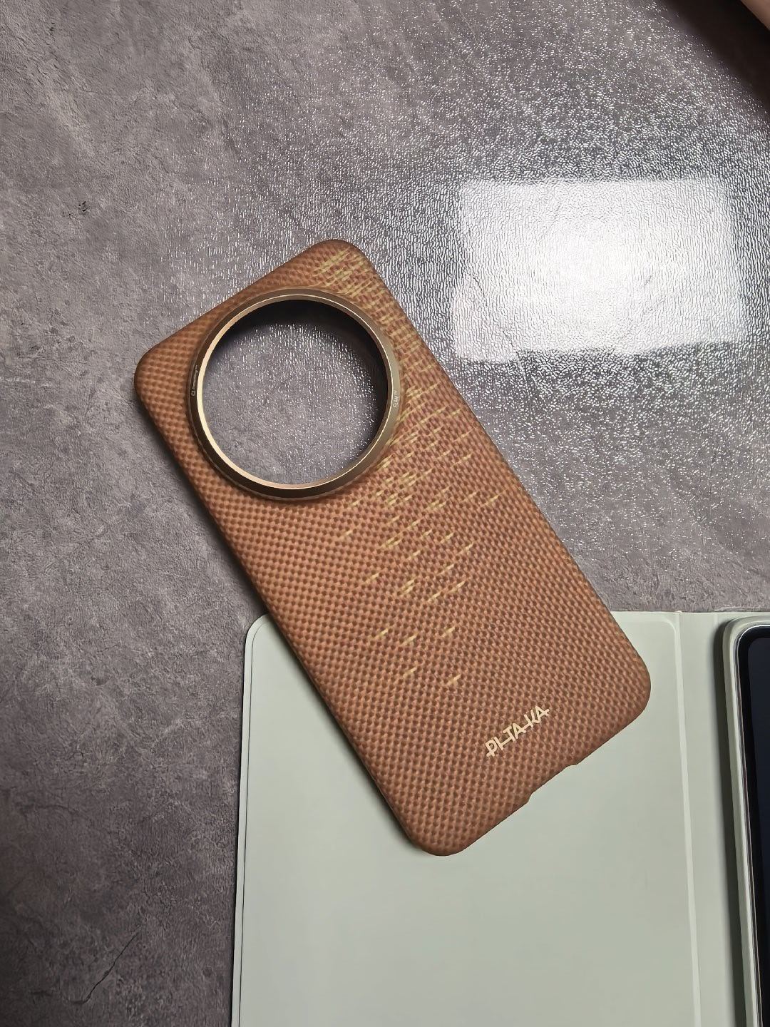 还有一个Mate 80 Pro Max，铁粉私我。先到先得，但前提是你在用Mat