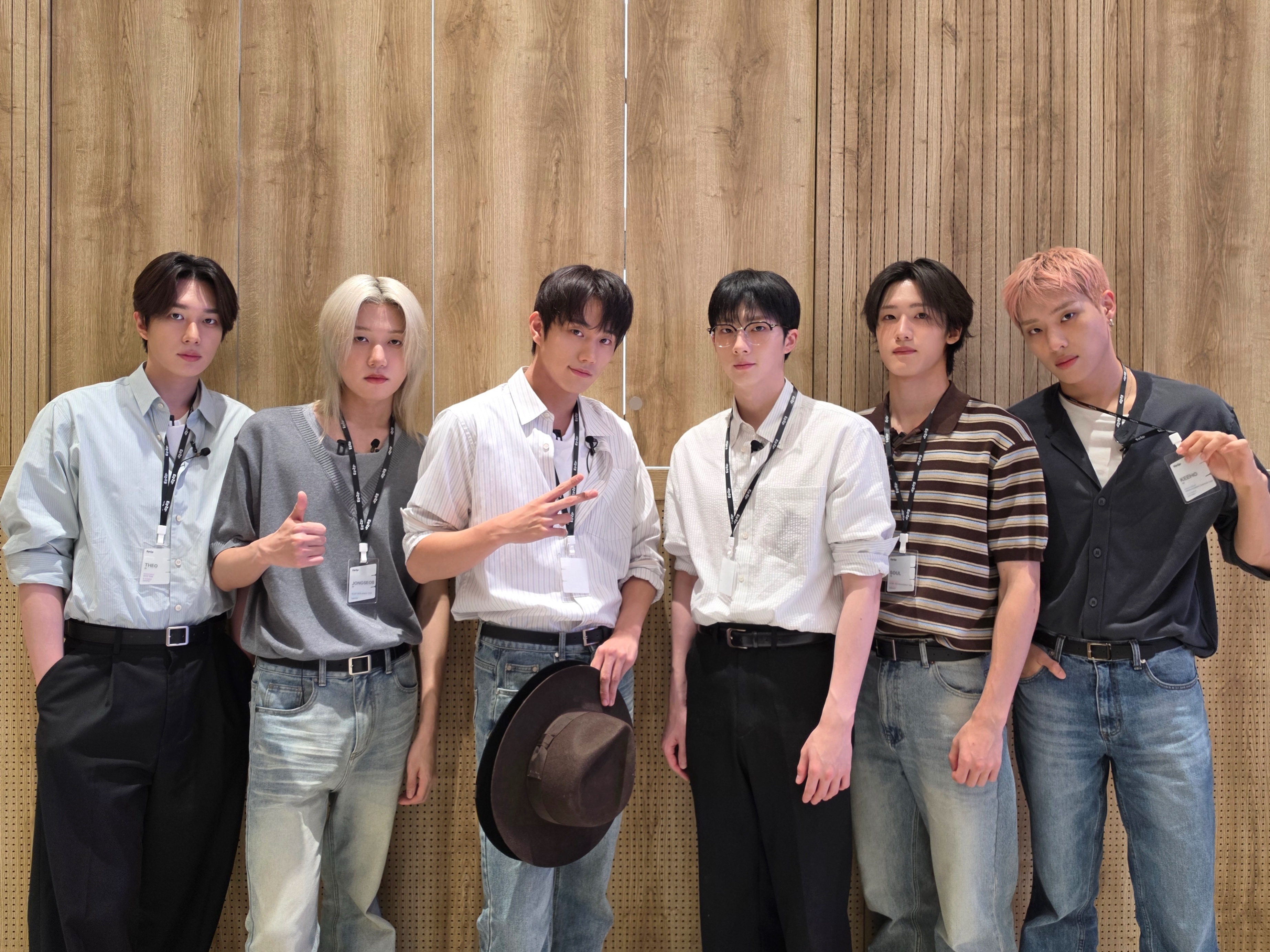 尹起昊  🐺P1Harmony 260821 ✖️【黑叉】官方[📸] 이고지