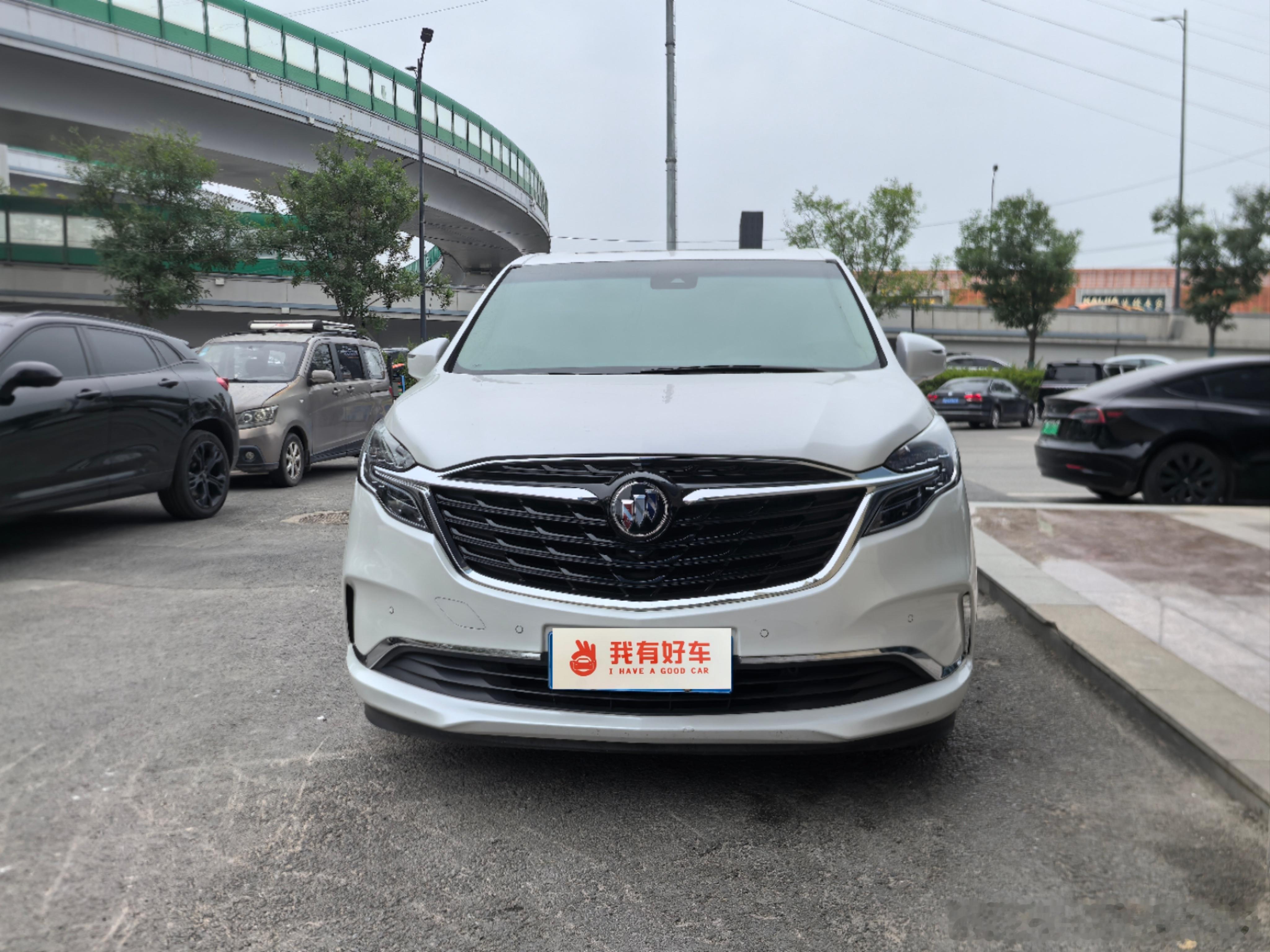 最新到店：2020年别克gl8陆尊 ES 653T旗舰版[庆祝]个人一手车，8万