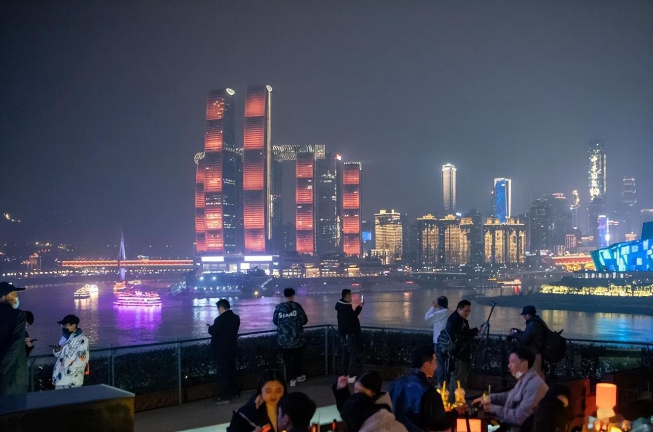 【真正的忠诚绝不是只唯上不唯下，孙玉良：贪官污吏是对初心的羞辱】重庆市委书记袁家