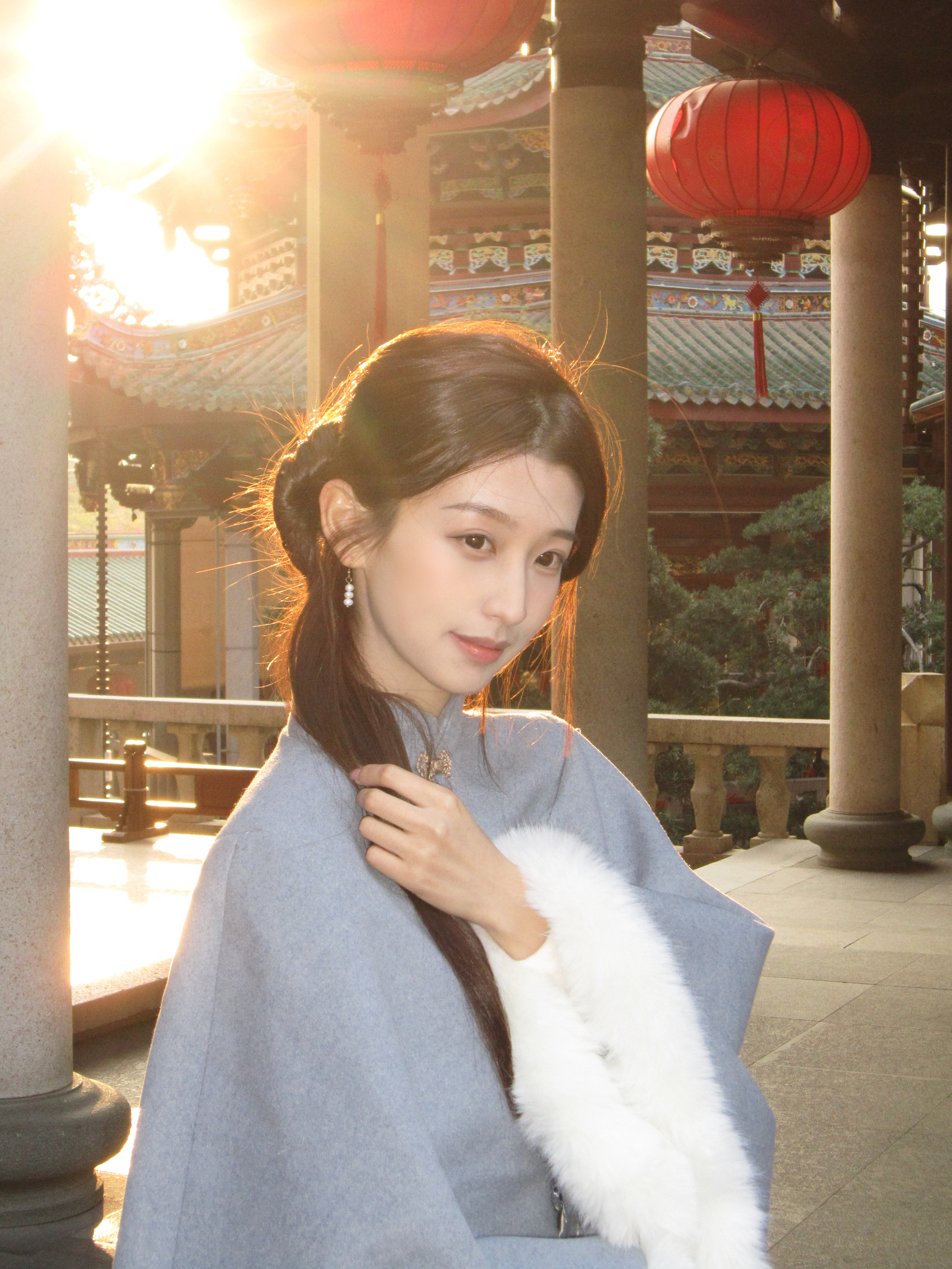 小姑娘 佛不要你皈依 要你欢喜 ​​​
