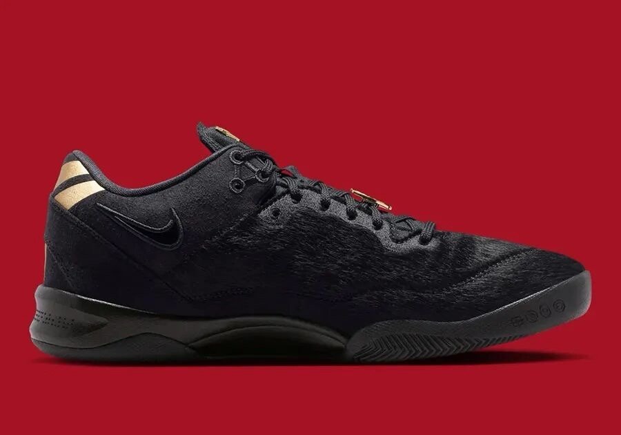 Kobe 8 Protro EXT  “Year of the Horse” 将