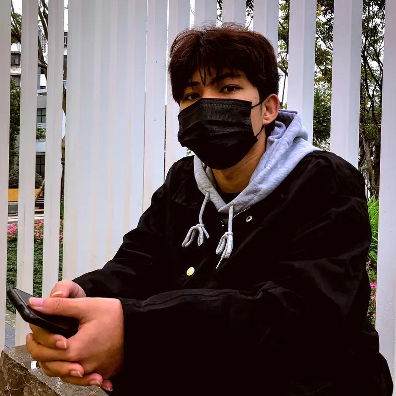 杭州大叔跳水救人的事儿太暖了！3月30日，环卫工人项岳能听到有人落水，立马扎进上