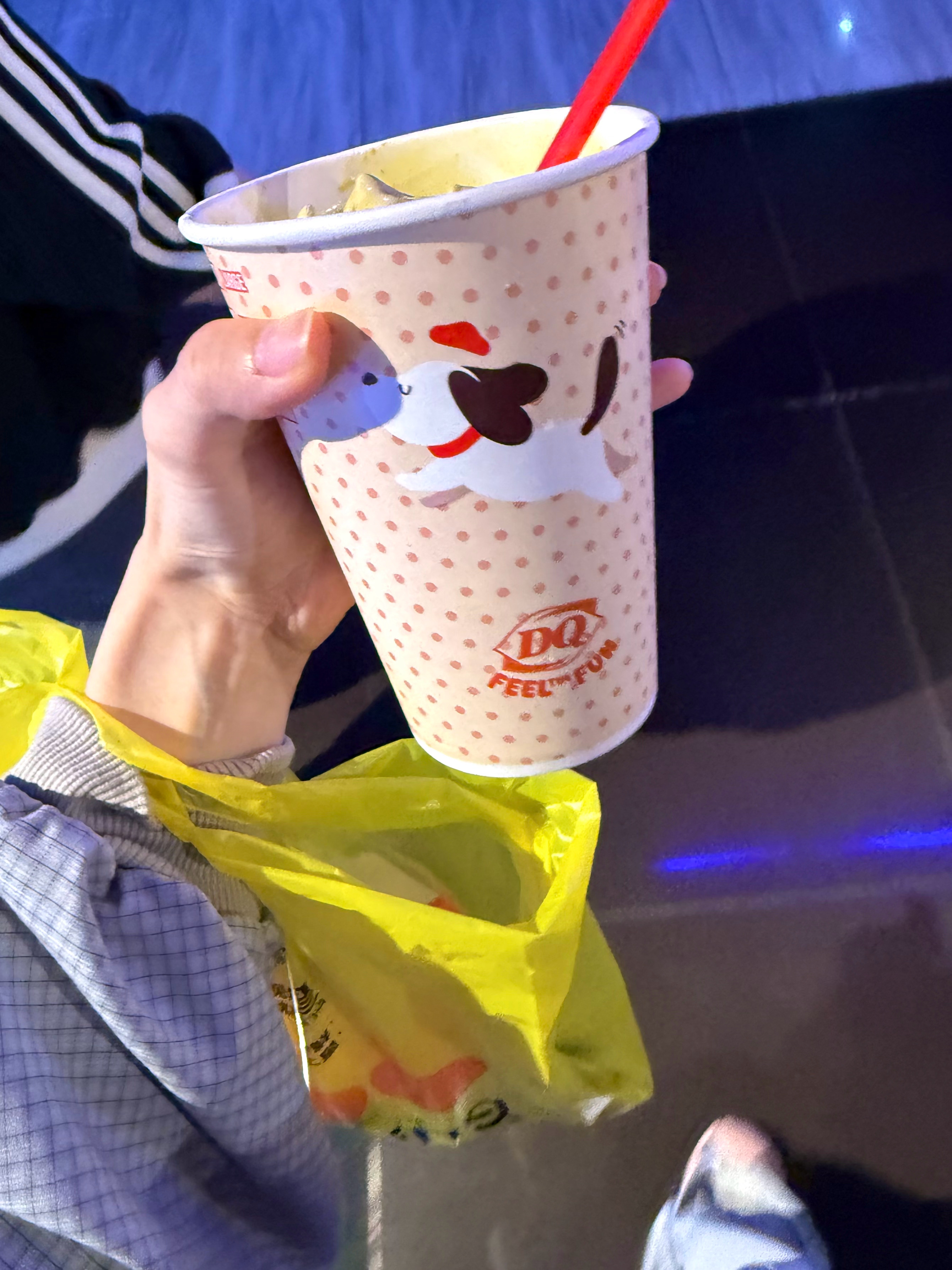 和3在电影院看的第一部电影神探之痕迹 ​​​