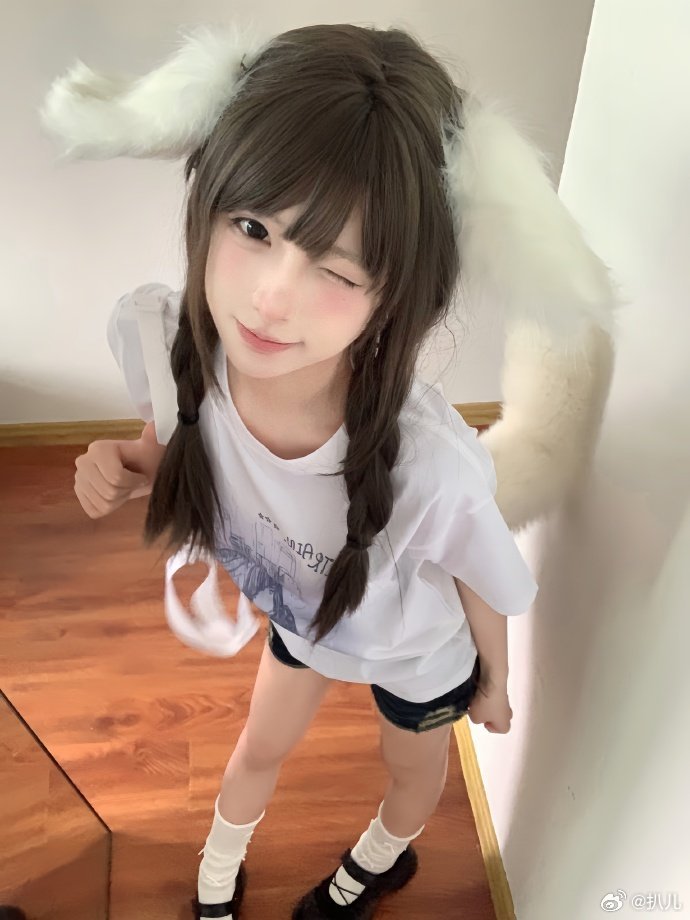 宝 