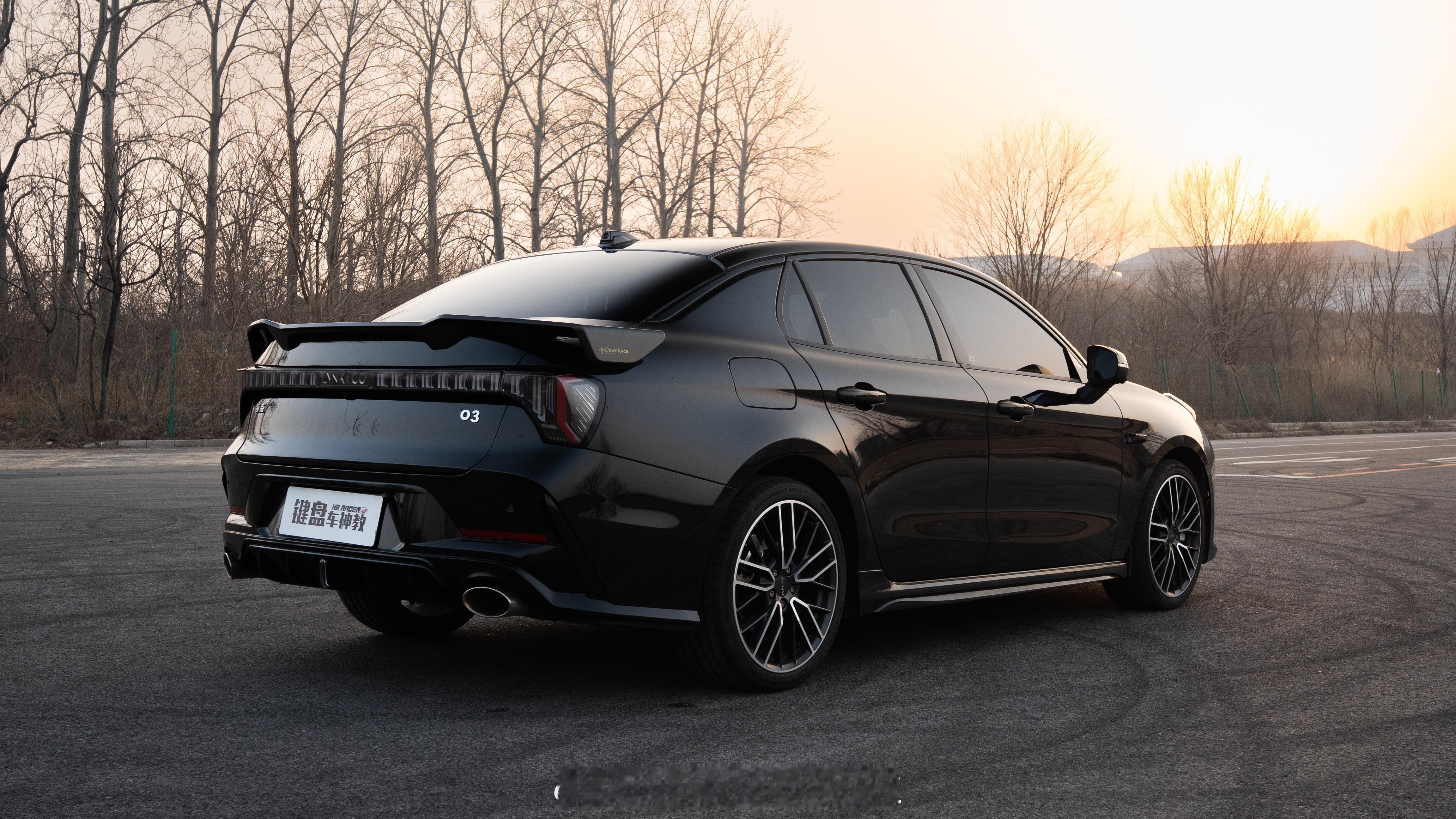 272马力8AT，13W，这可能是我开过最好开的领克，但是他的中后段加速能力还是