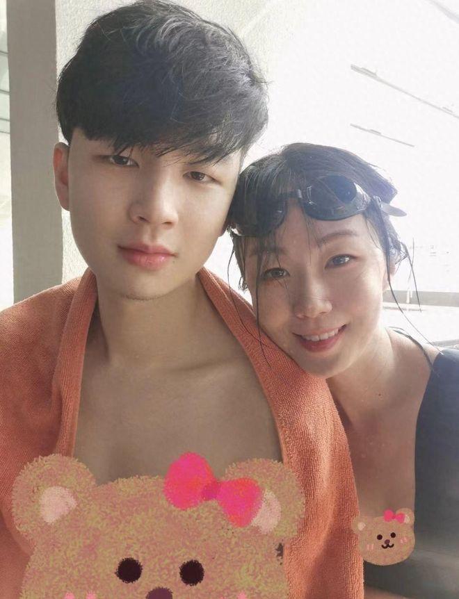 "太炸裂！"辽宁，一40岁已婚女子，在KTV看上26岁小伙，便谎称自己单身，还当