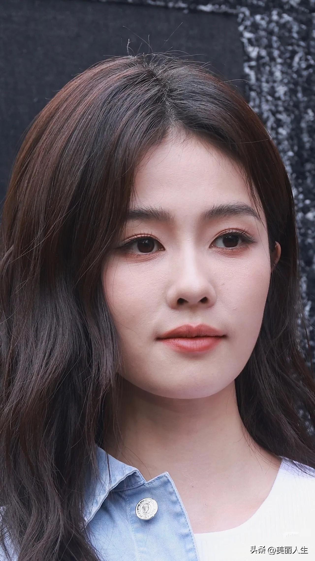 青岩古镇
青岩猪脚，糕粑稀饭，雷家豆腐圆子，洋芋粑（贵阳特色小吃）