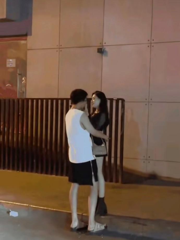小伙子有点东西呀……. 