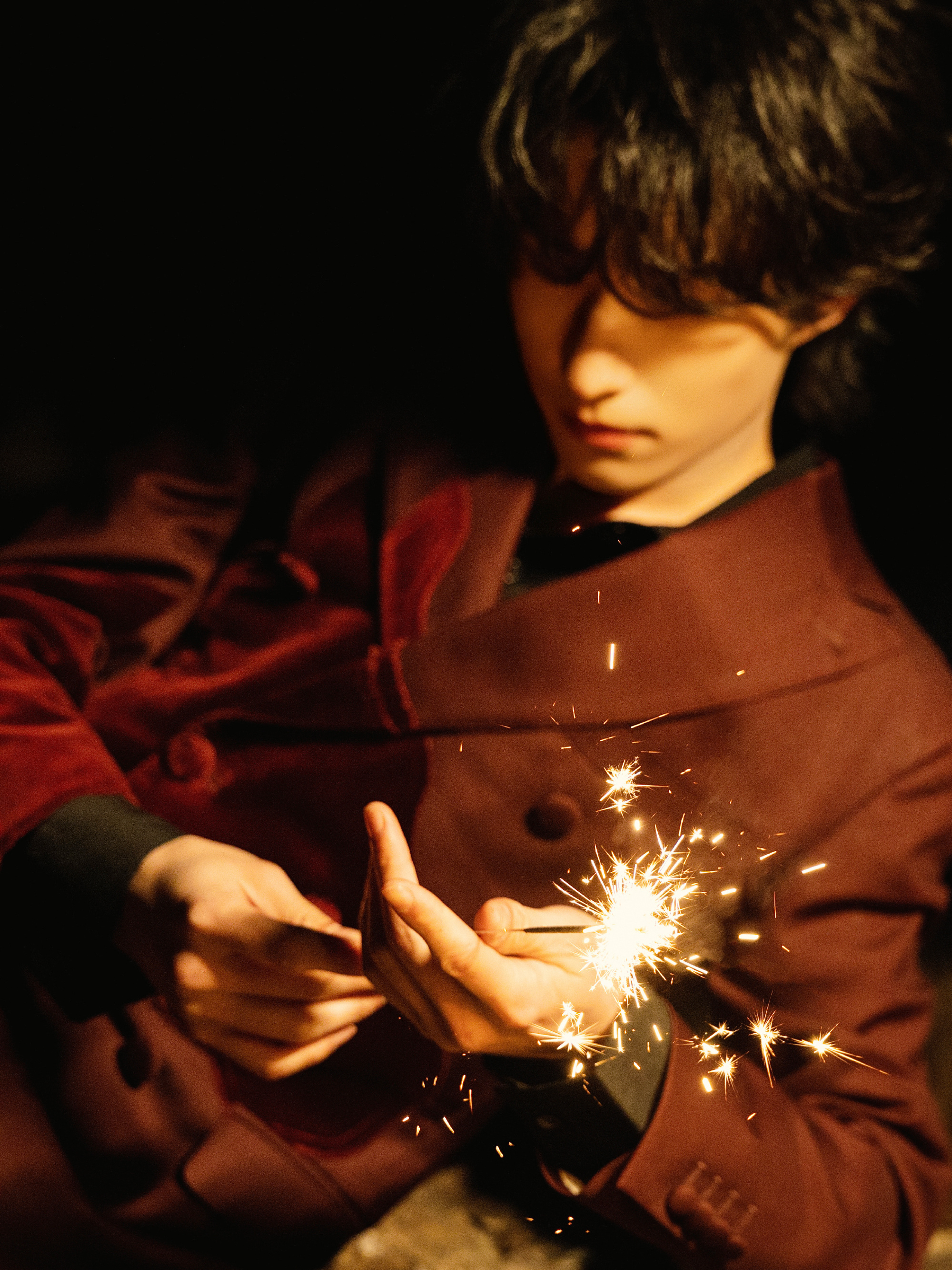 徐振轩 xzx徐振轩 做自己不迷路 “落日溺在云层里 银河滑落一片 掉进大海里 