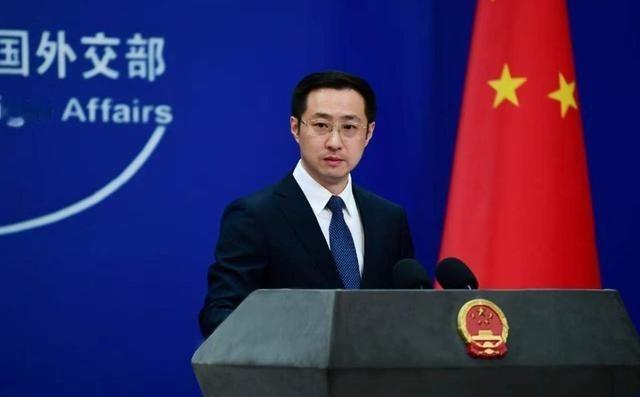 高市早苗高调宣布挖到含稀土淤泥，外交部一句话淡定回应，伤害性很大，侮辱性极强
日