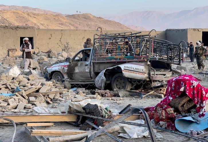 巴基斯坦为何突然攻击阿富汗？
 
最近巴基斯坦和阿富汗突然大打出手，很多人一头雾