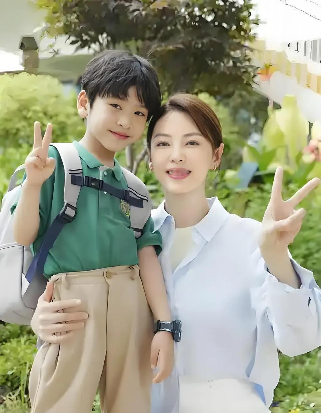 中生代的女明星里怎么这么多单亲妈妈，时代不同了？我记得我们小时候没有那么多离婚的