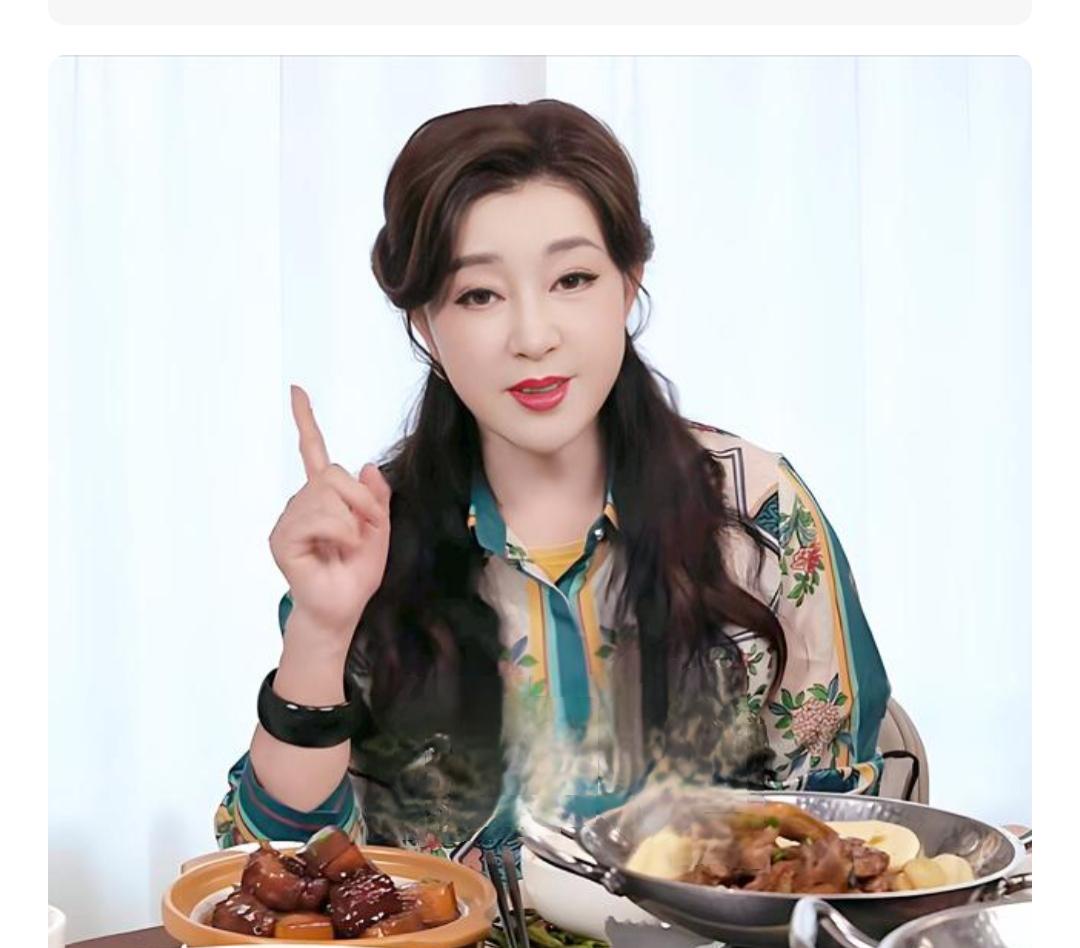 古柯透露刘晓庆没离婚！丈夫王晓玉为何包容刘晓庆婚内出轨？
娱乐